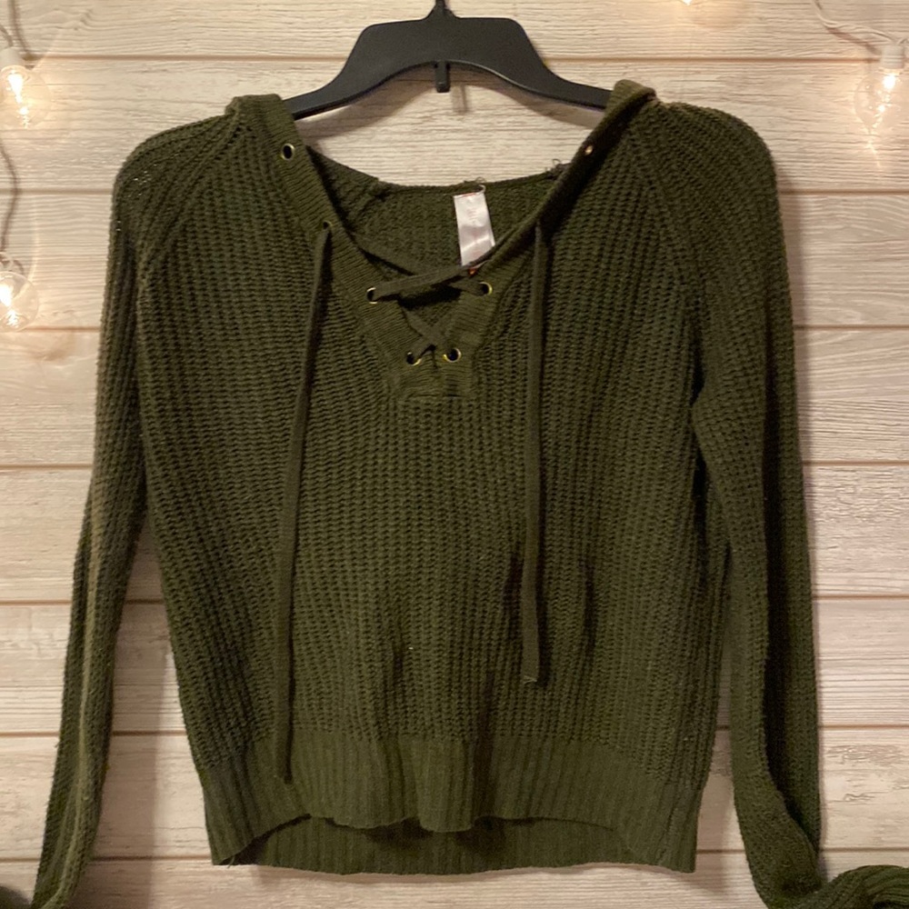 Long sleeve sweater